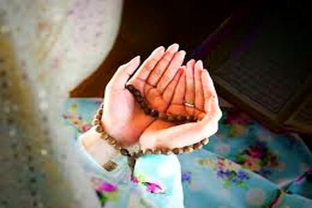 ۷ راهکار عملی برای تشویق کودکان به نماز