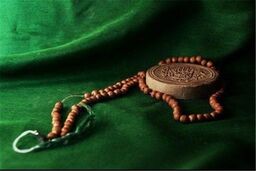 نماز حضرت زینب (س) برای برآورده شدن حاجت چگونه خوانده می‌شود؟