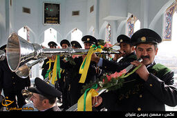  نقاره‌‌زنی در شب میلاد امام رضا(ع)