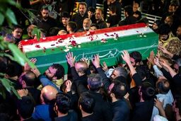  آداب و احکام تشییع پیکر رهبر شهید امت اسلام